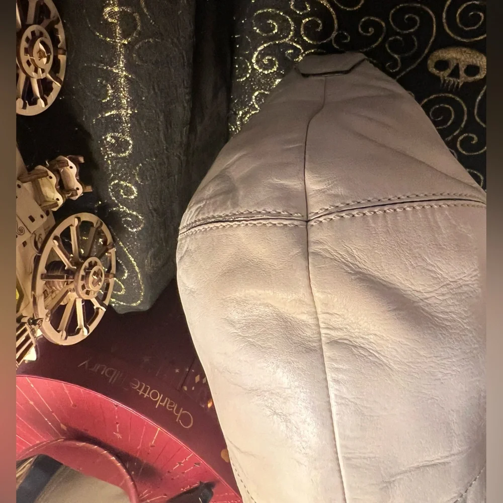 Coach 2006 Chelsea Ergo Off White Leather Shoulder Hobo Bag